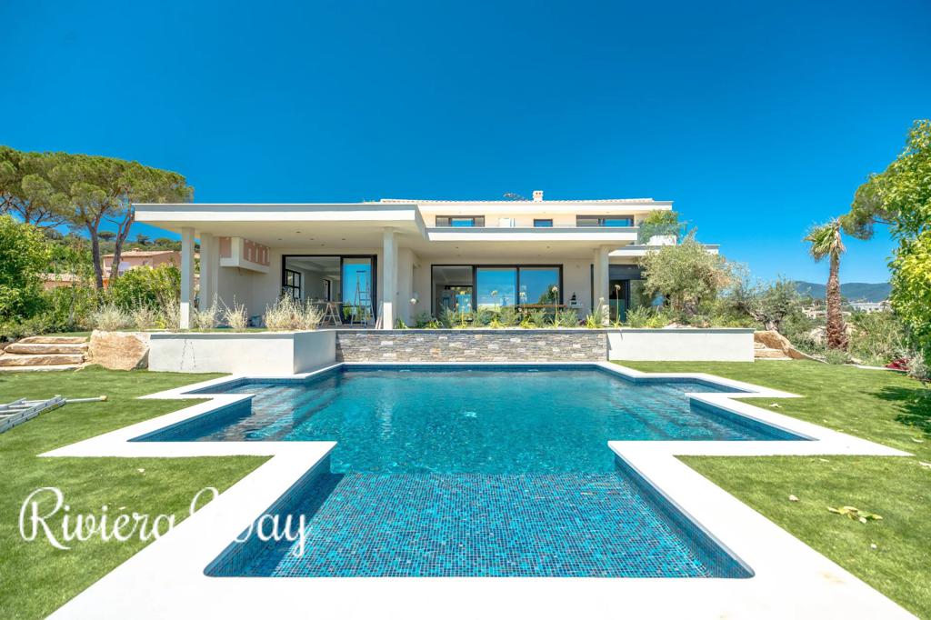 5 room villa in Sainte-Maxime, photo #4, listing #104479830