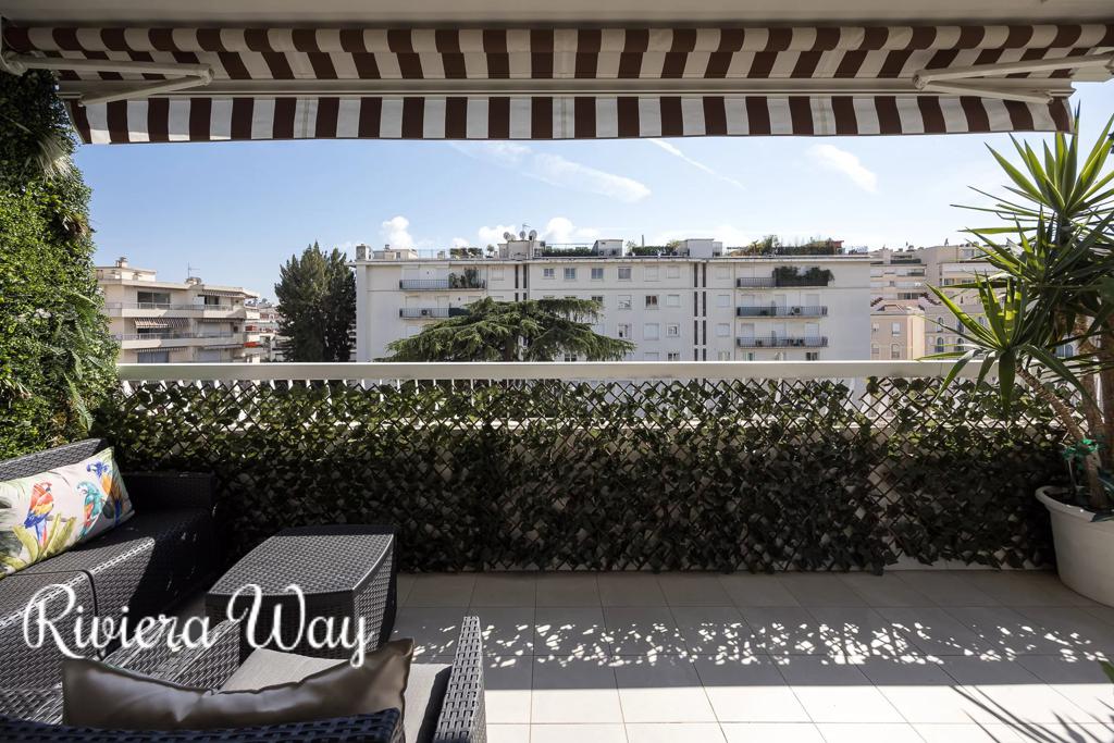 3 room apartment in Cannes, photo #2, listing #100453584