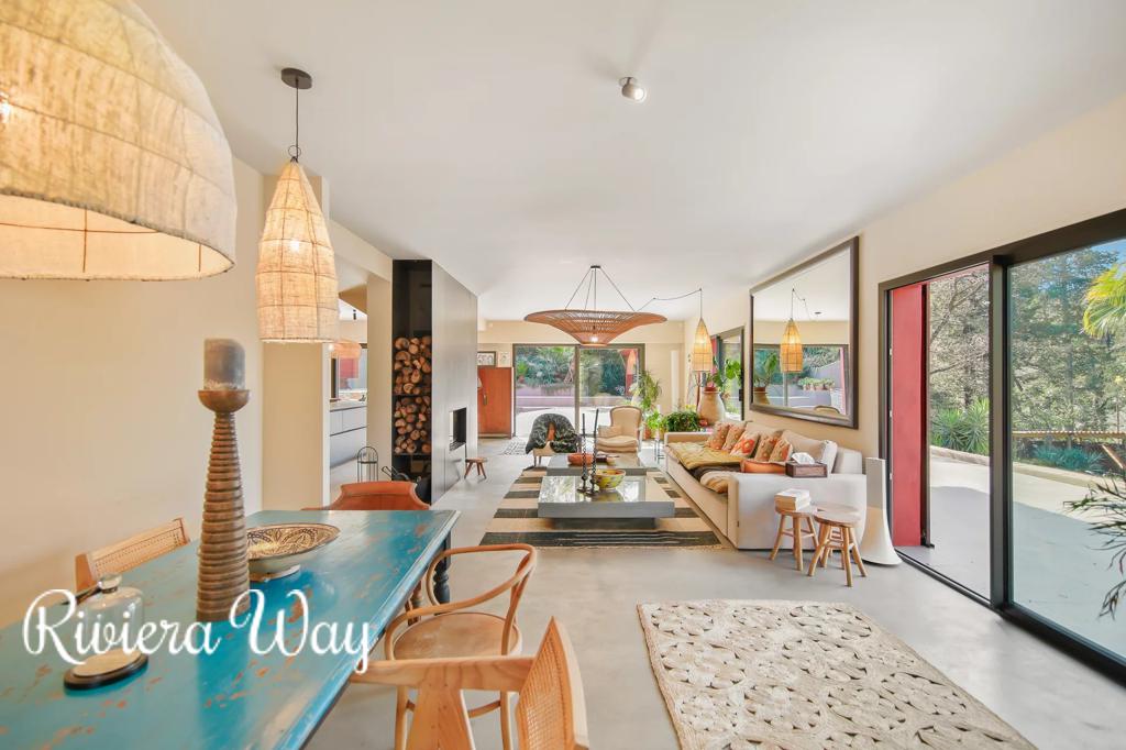 11 room villa in Toulon, photo #6, listing #105959448