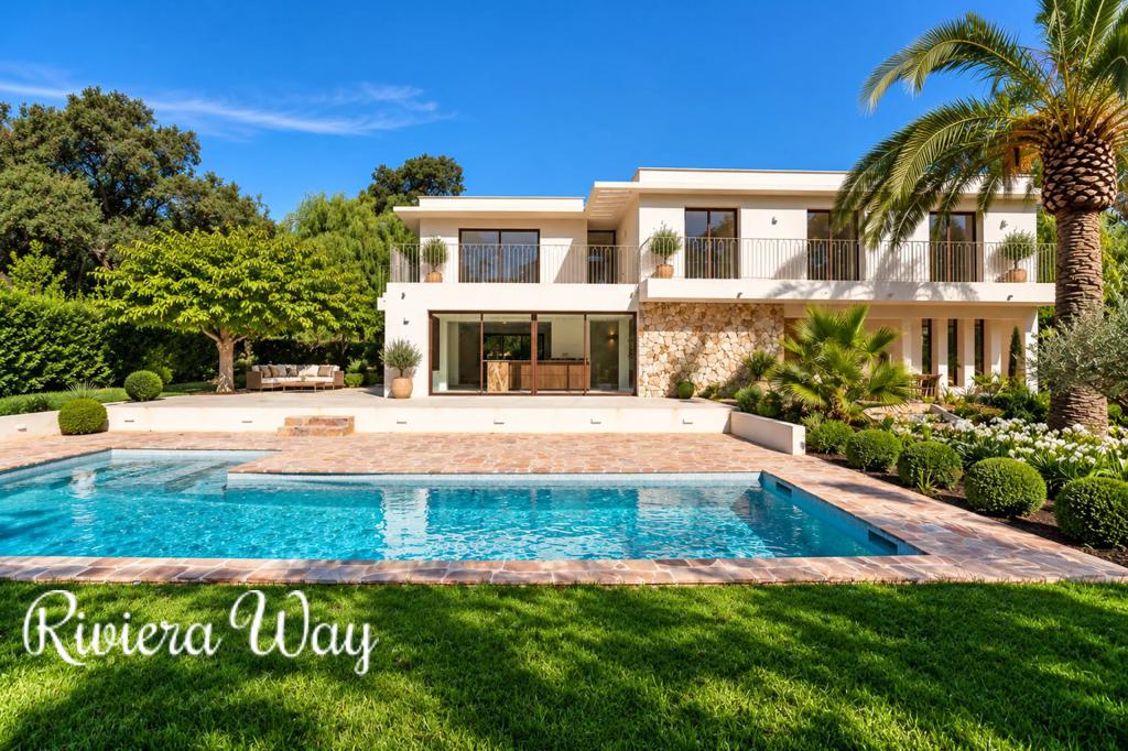 8 room villa in La Croix-Valmer, photo #1, listing #107076018