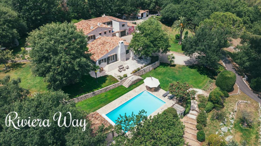 9 room villa in Le Rouret, photo #1, listing #106503558