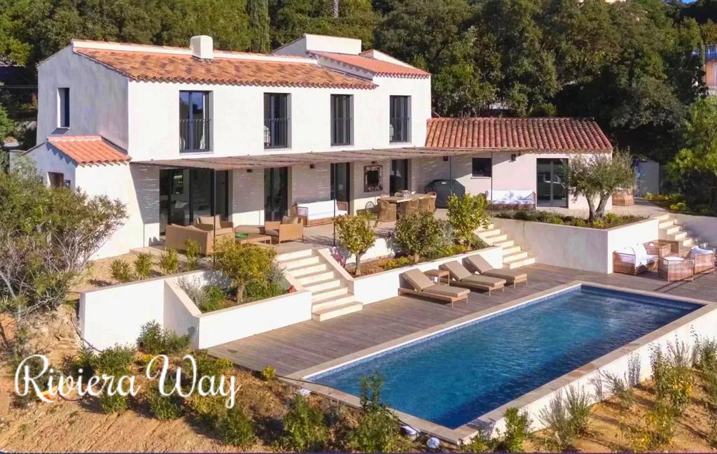 6 room villa in Cavalaire-sur-Mer, photo #1, listing #100557366
