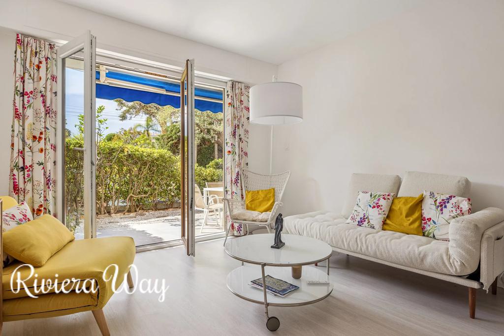 3 room apartment in Cap d'Antibes, photo #7, listing #103498038