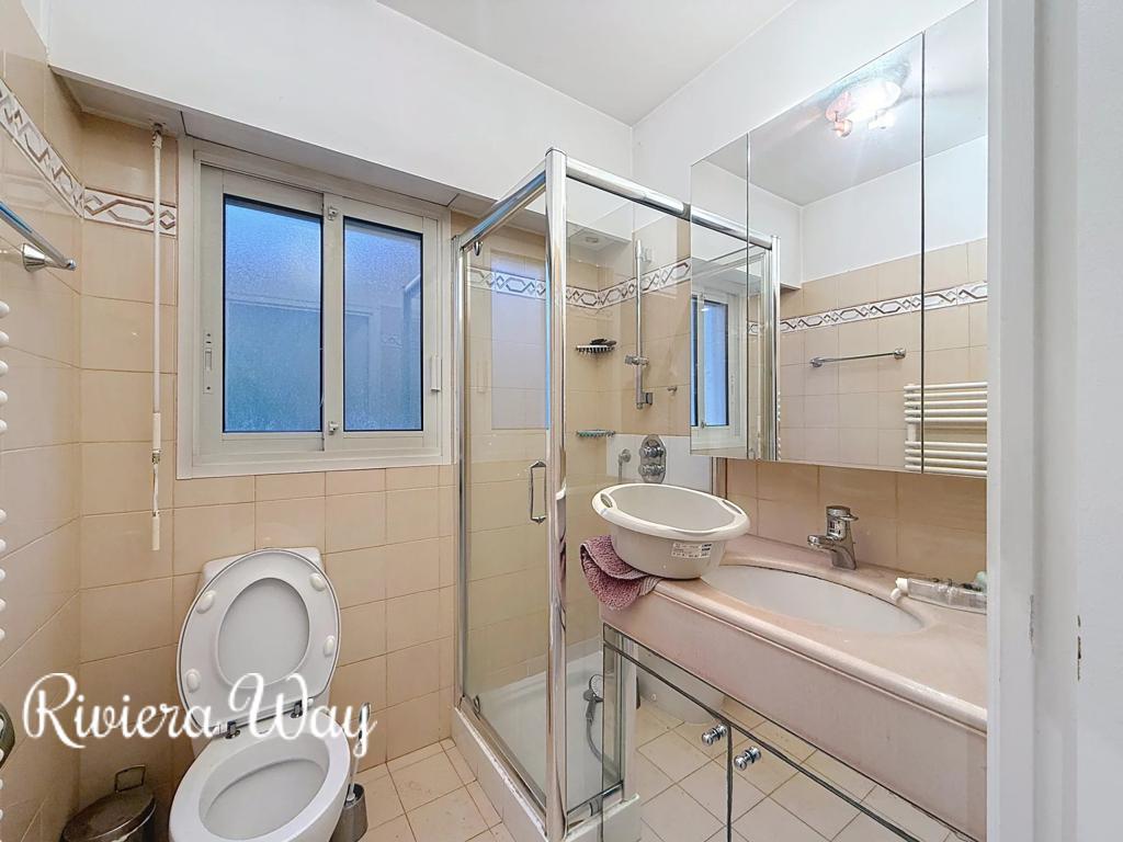 4 room apartment in Le Cannet, photo #8, listing #106122324