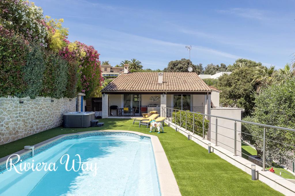 6 room villa in Cagnes-sur-Mer, photo #2, listing #106503894