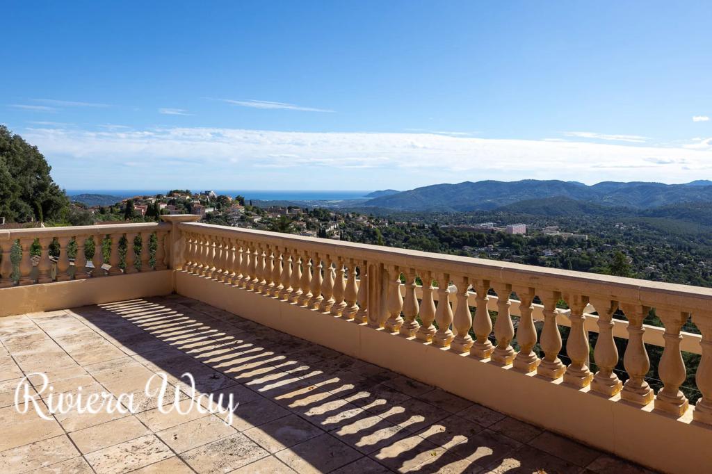 10 room villa in Grasse, photo #8, listing #100615788