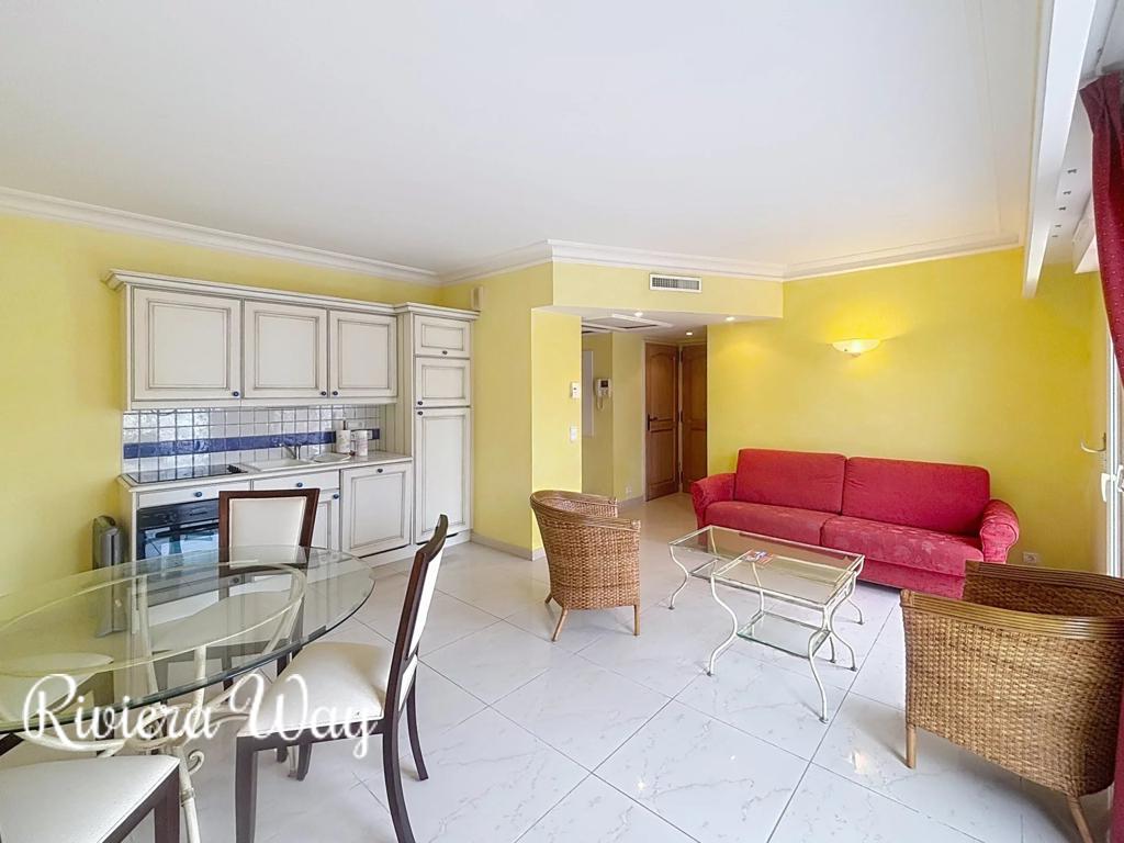 2 room apartment in Cap d'Antibes, photo #7, listing #104836704