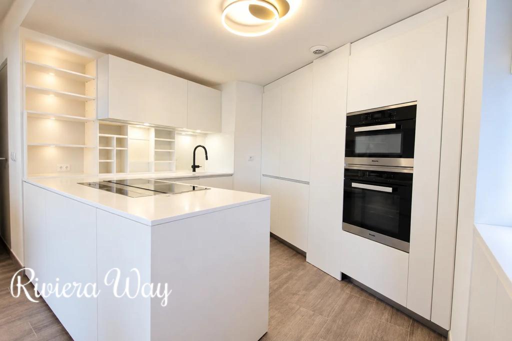 4 room apartment in Èze, photo #5, listing #107216634