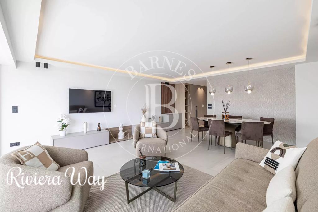 4 room apartment in Cannes, photo #2, listing #92561868
