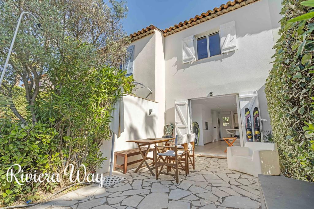 3 room villa in Grimaud, photo #5, listing #103229994