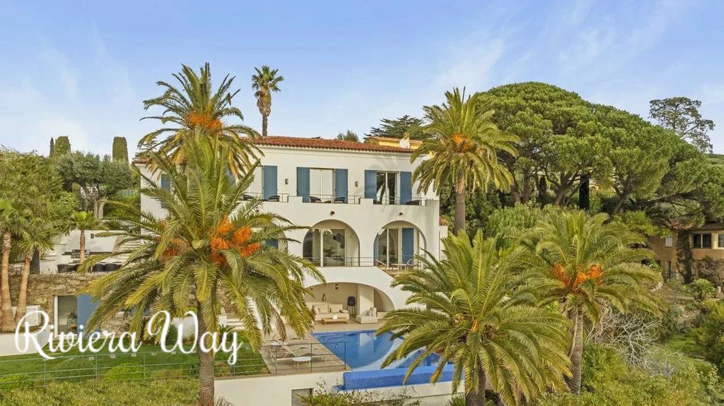7 room villa in Sainte-Maxime, photo #2, listing #106575084