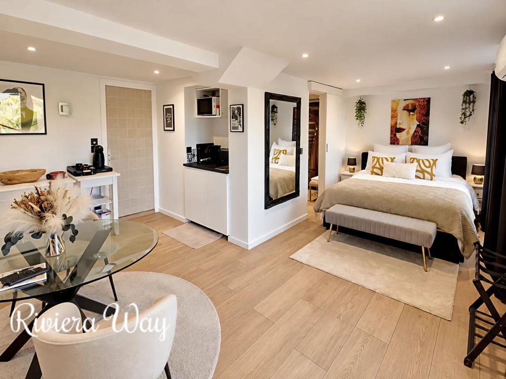 7 room villa in Mougins, photo #9, listing #106570002