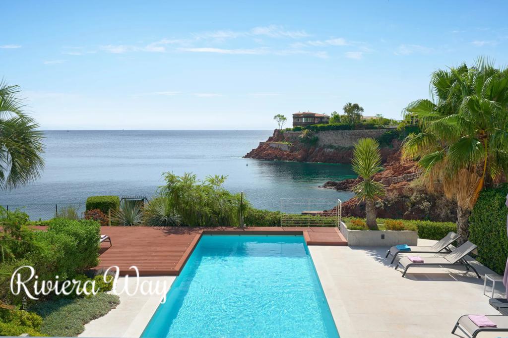 12 room villa in Theoule-sur-Mer, photo #8, listing #97711740