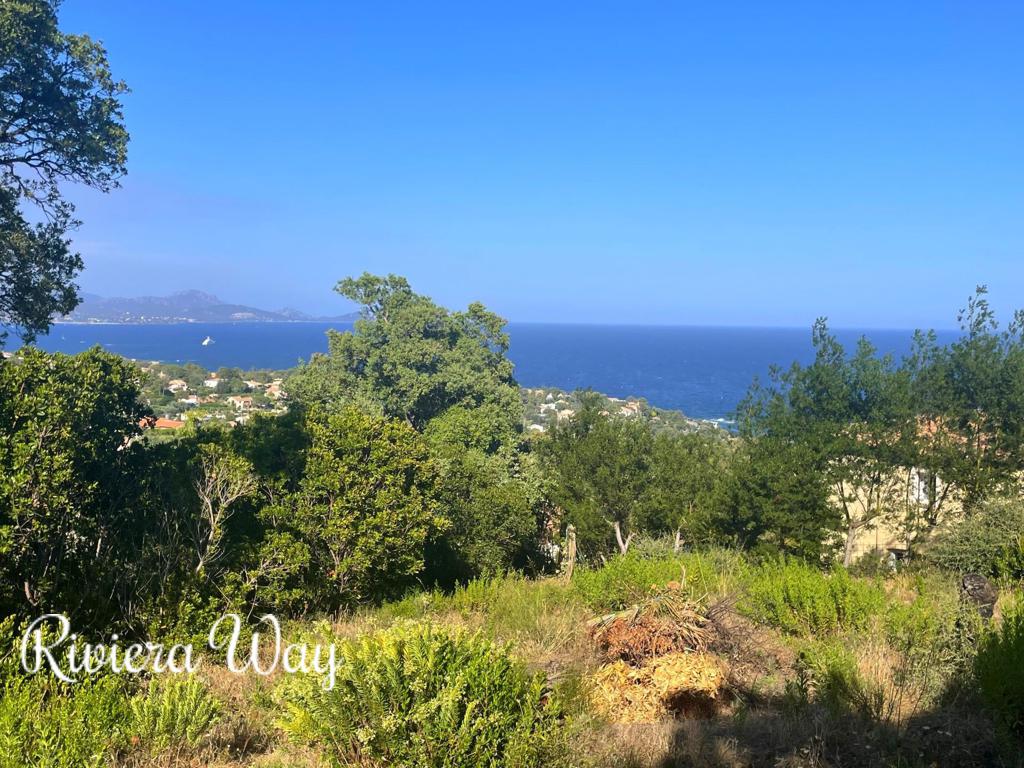 Development land in Roquebrune-sur-Argens, photo #1, listing #90061440