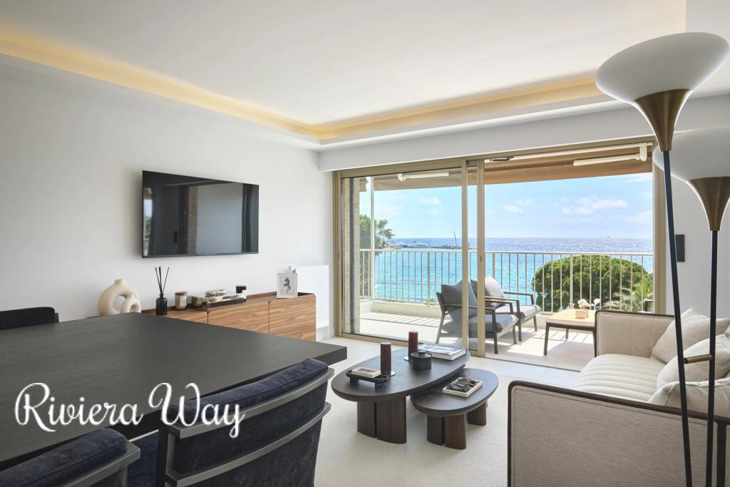 3 room apartment in Boulevard de la Croisette, photo #2, listing #105696864