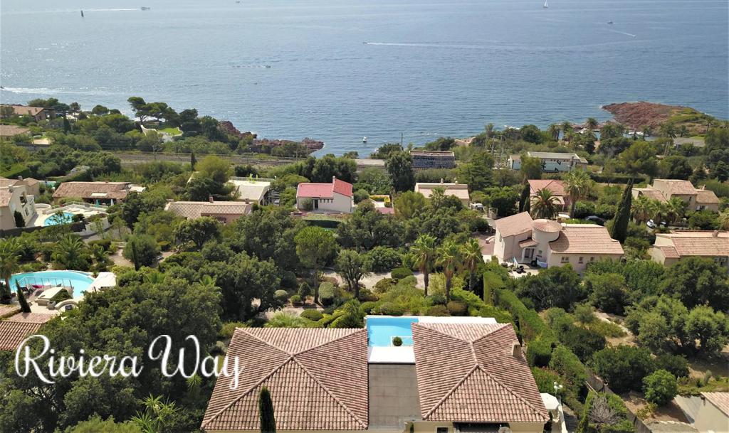 6 room villa in Agay, photo #5, listing #101940762