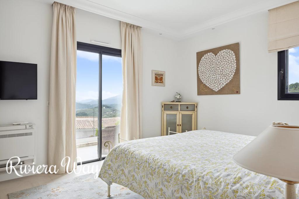 4 room villa in Mandelieu-la-Napoule, photo #6, listing #95190858