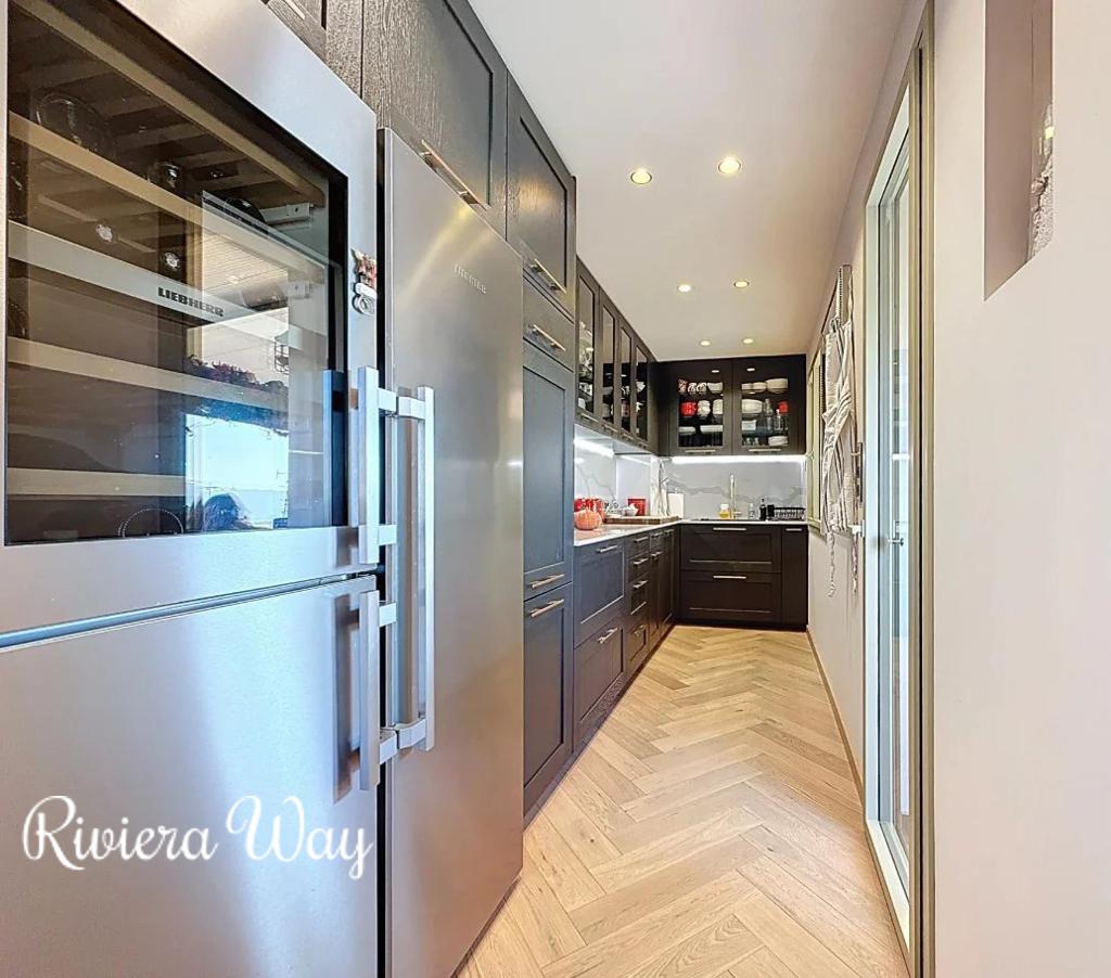3 room apartment in Antibes, photo #6, listing #105321720