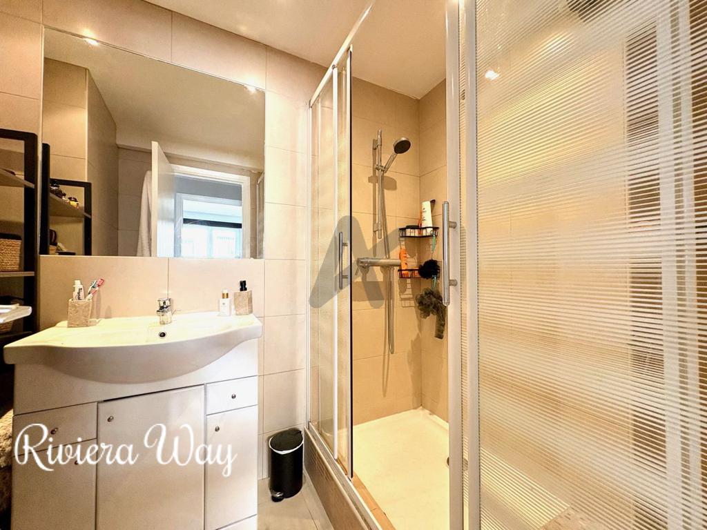 2 room apartment in Cannes, 40 m², photo #5, listing #104394528