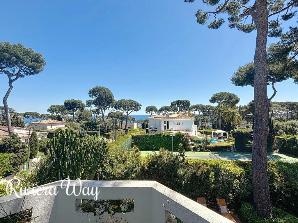 6 room villa in Cap d'Antibes, photo #3, listing #103082574