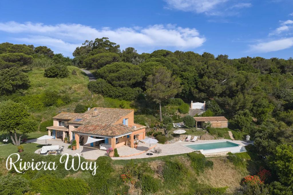 5 room villa in Saint-Tropez, photo #6, listing #102956658