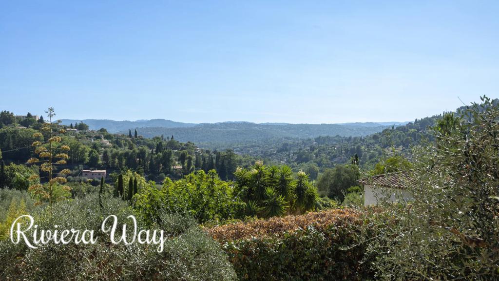 7 room villa in Grasse, photo #2, listing #104355510
