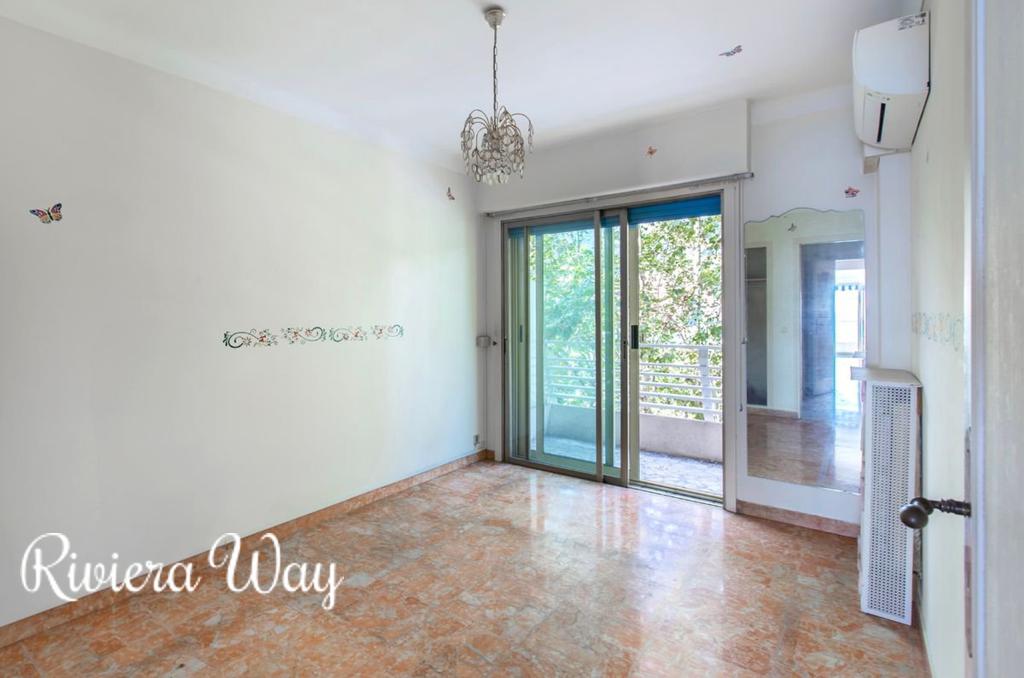 3 room apartment in Menton, 68 m², photo #1, listing #104751276