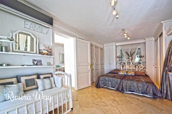 9 room villa in Antibes, 270 m², photo #10, listing #66688230