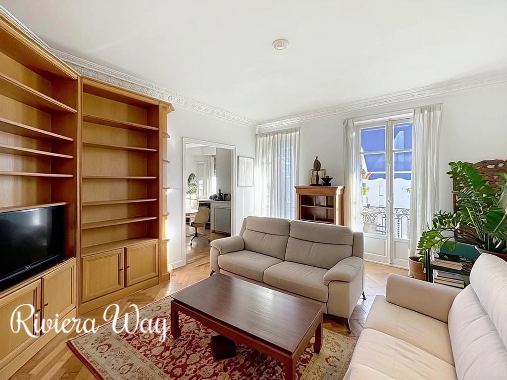 4 room apartment in Nice, photo #9, listing #106330350