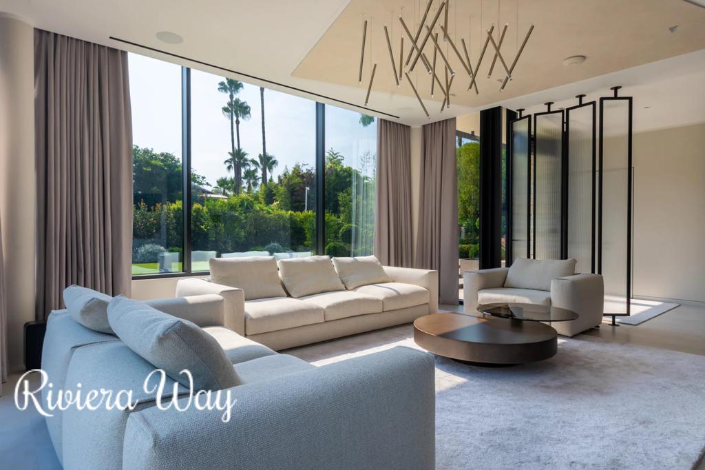 10 room villa in Antibes, photo #5, listing #106757028