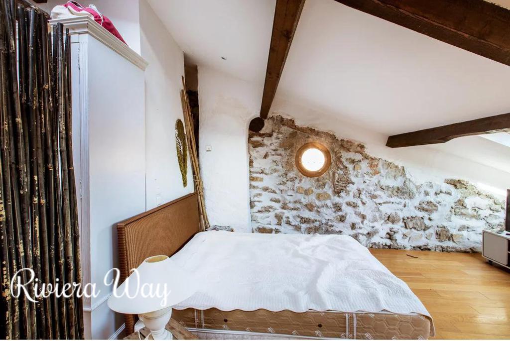 Apartment in Villefranche-sur-Mer, photo #7, listing #94305288