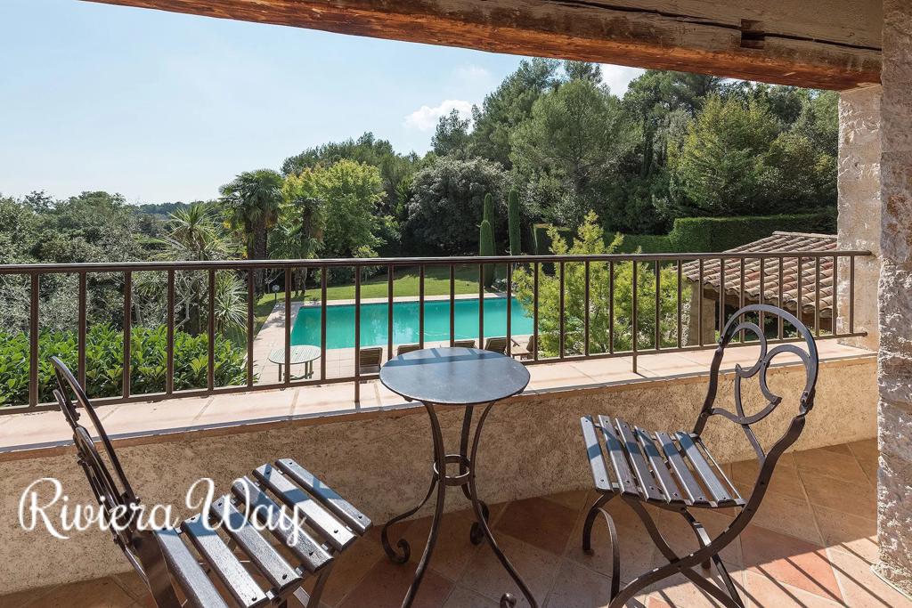 7 room villa in La Colle-sur-Loup, photo #4, listing #102921336