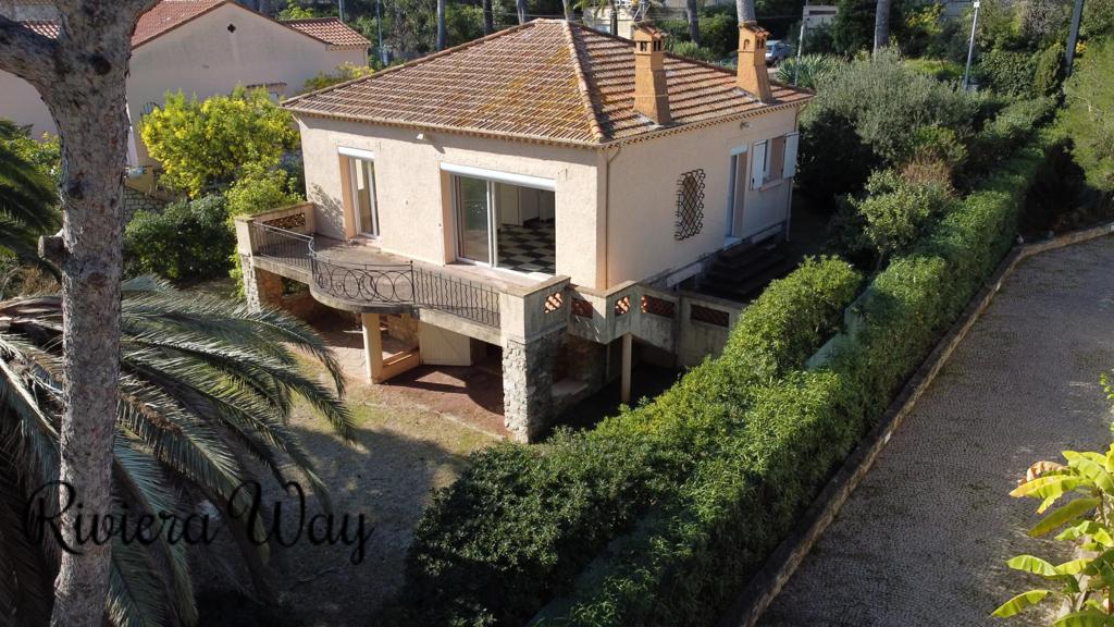 5 room villa in Cap d'Antibes, photo #2, listing #94545780