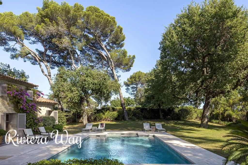 8 room villa in Mougins, photo #2, listing #101272332