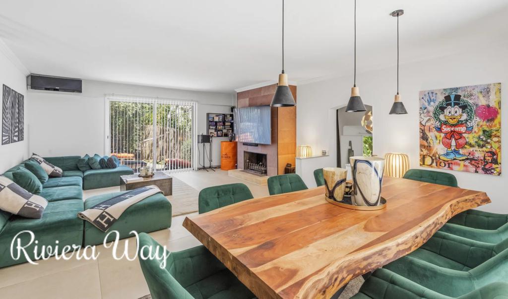 6 room villa in Le Cannet, photo #7, listing #106494234