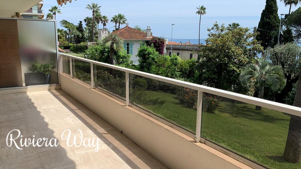 Apartment in Cannes, 66 m², photo #3, listing #80938830