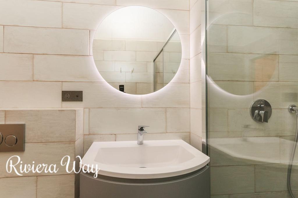 4 room apartment in Nice, 131 m², photo #2, listing #99250536