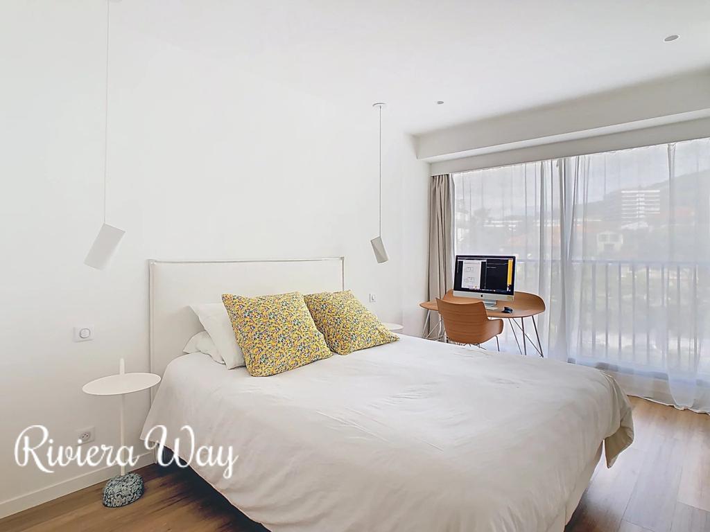 3 room apartment in Cannes, photo #10, listing #103751382