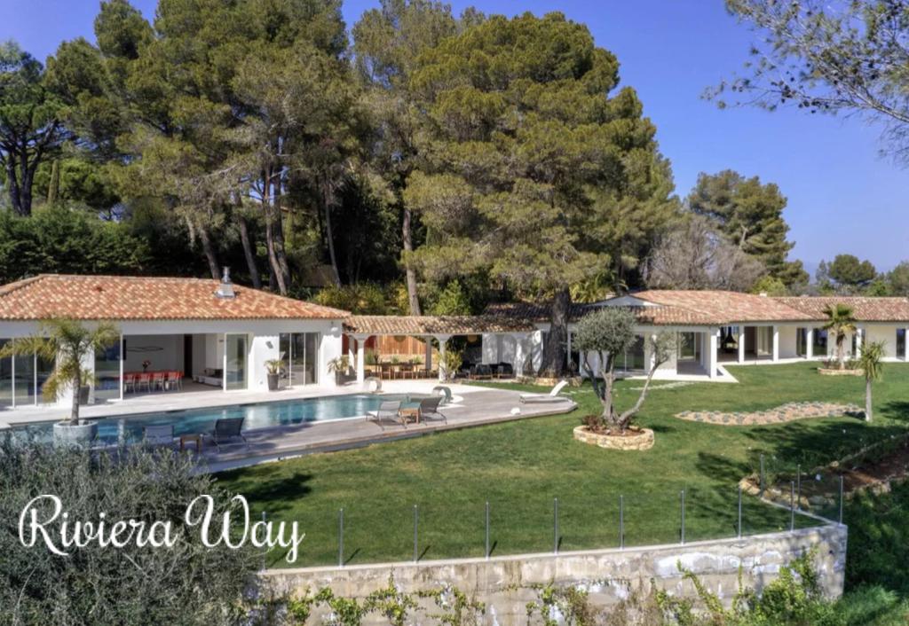 9 room villa in Mougins, photo #8, listing #99643320