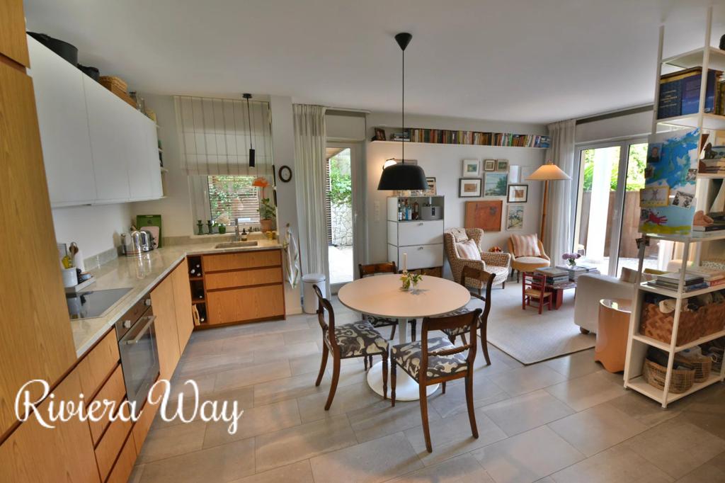 3 room apartment in Juan-les-Pins, photo #1, listing #103236966