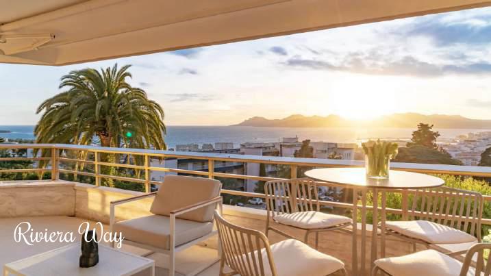 4 room apartment in Californie - Pezou, 100 m², photo #1, listing #103234782