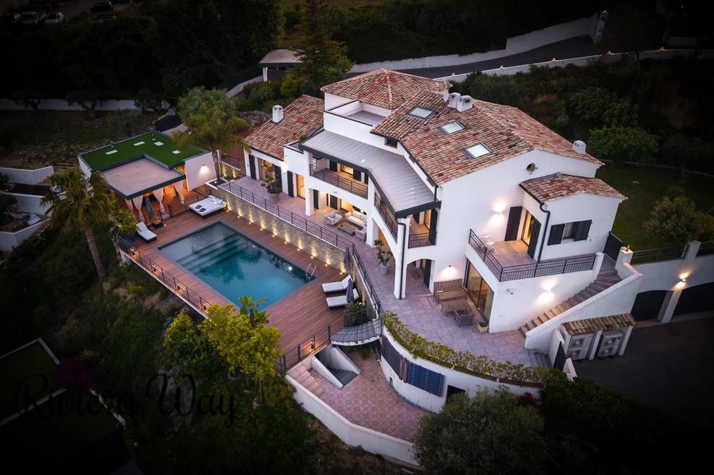 8 room villa in Cagnes-sur-Mer, photo #3, listing #106072008