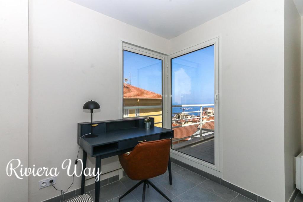 5 room penthouse in Beausoleil, 92 m², photo #1, listing #99250326