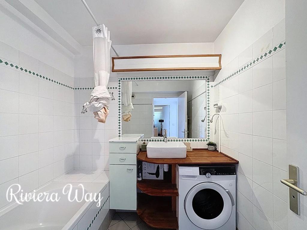 3 room apartment in Cannes, photo #8, listing #103640964
