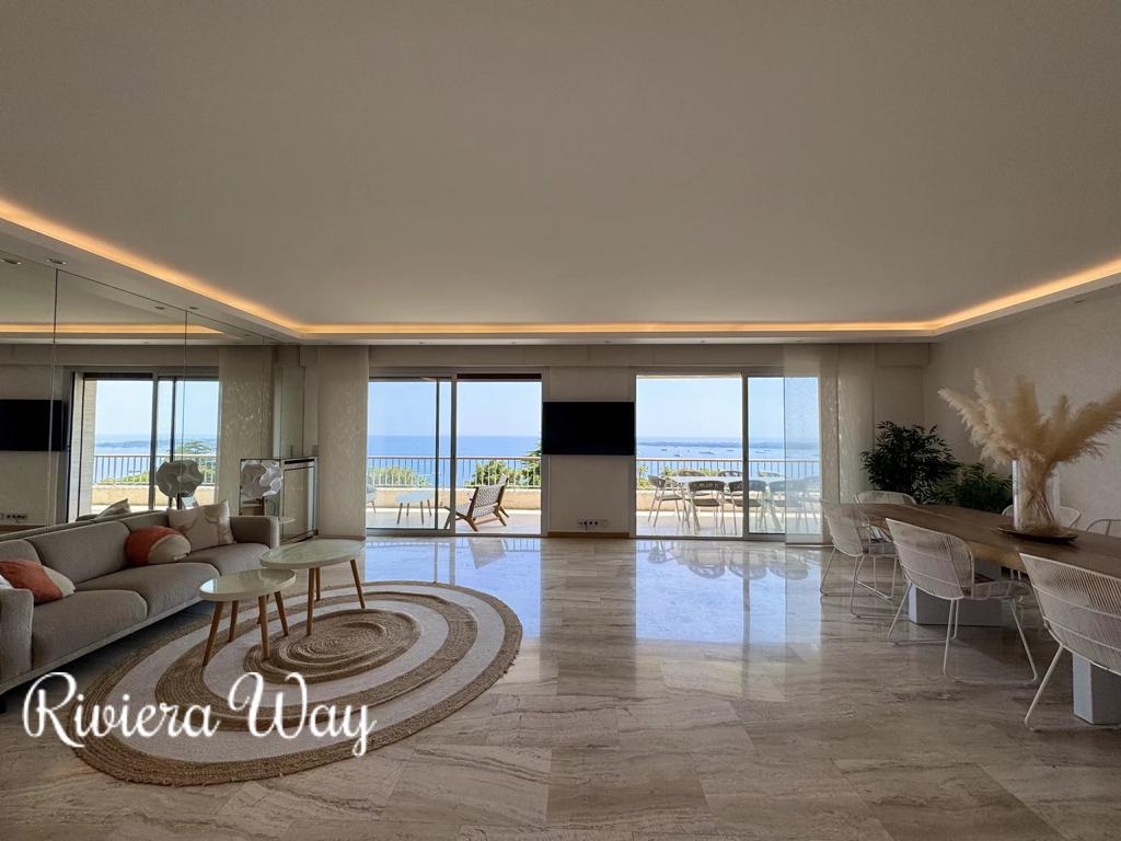 5 room apartment in Californie - Pezou, photo #9, listing #103941642