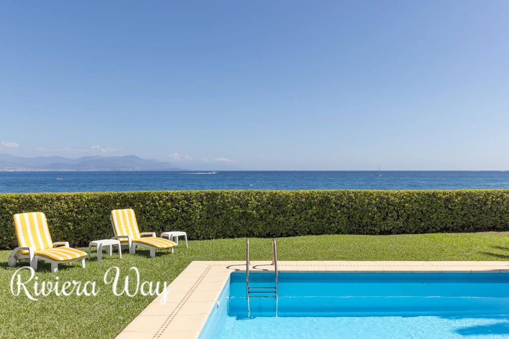 7 room villa in Cap d'Antibes, photo #2, listing #104489364