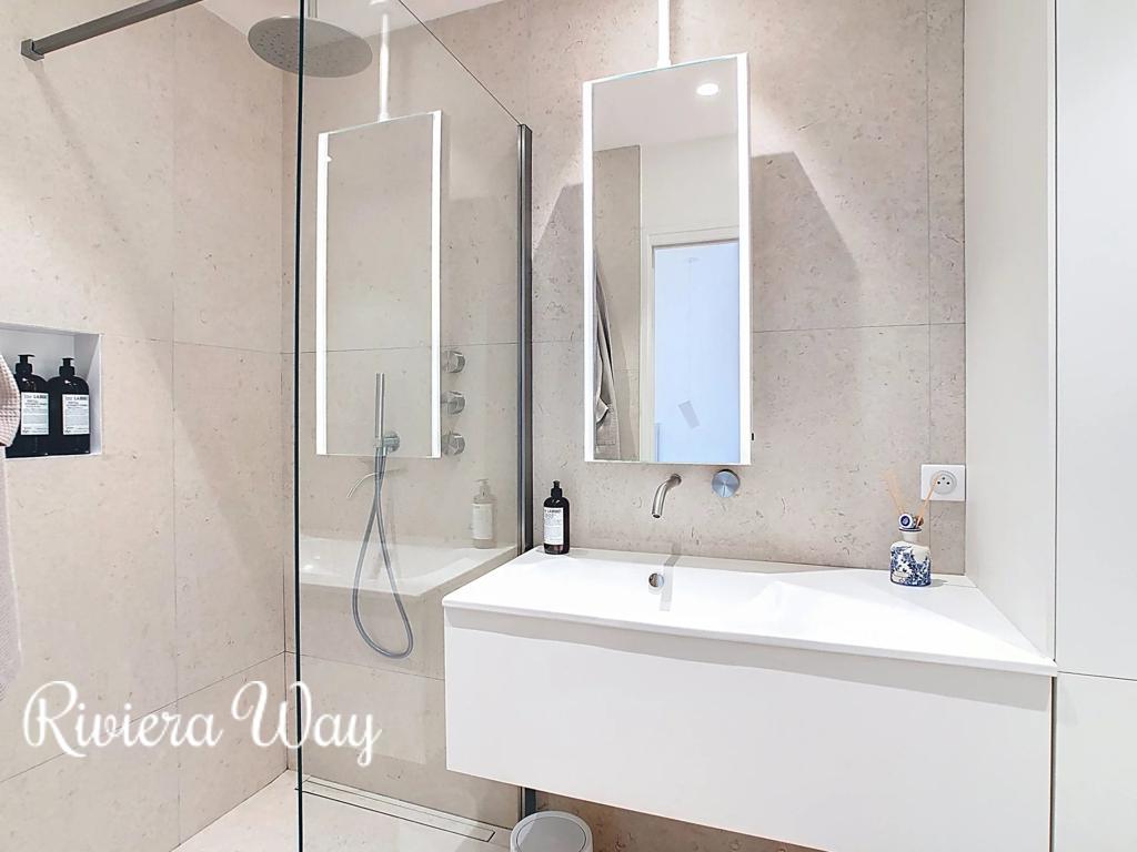3 room apartment in Cannes, photo #3, listing #103031880