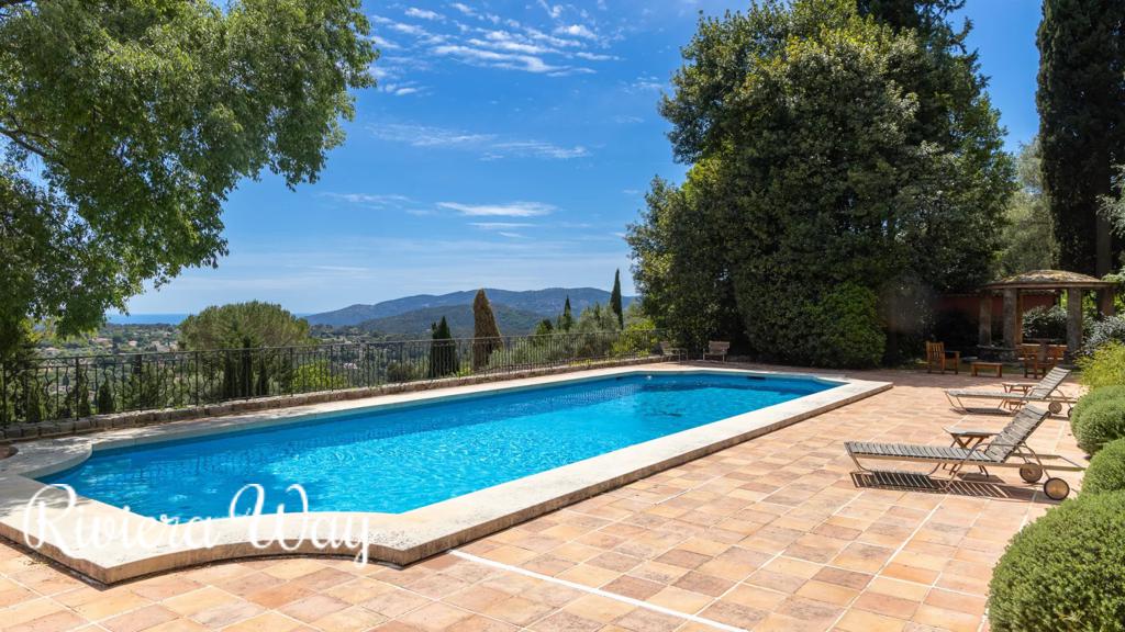 15 room villa in Grasse, photo #2, listing #86854404