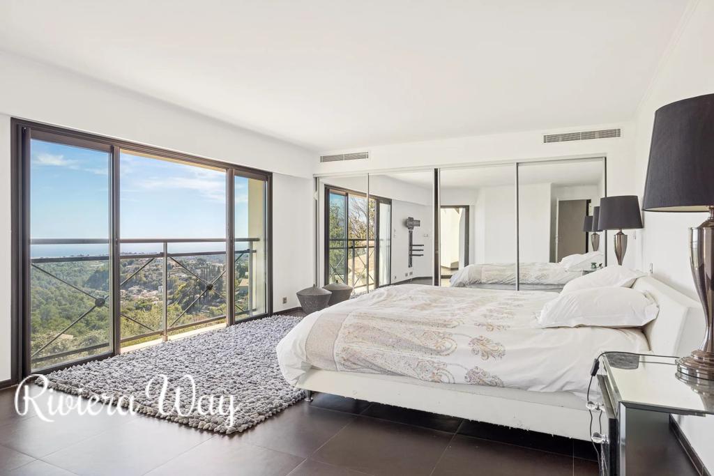 6 room villa in La Gaude, photo #5, listing #104429094