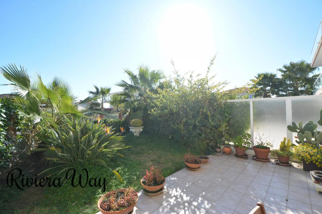 2 room apartment in Juan-les-Pins, photo #4, listing #101630886